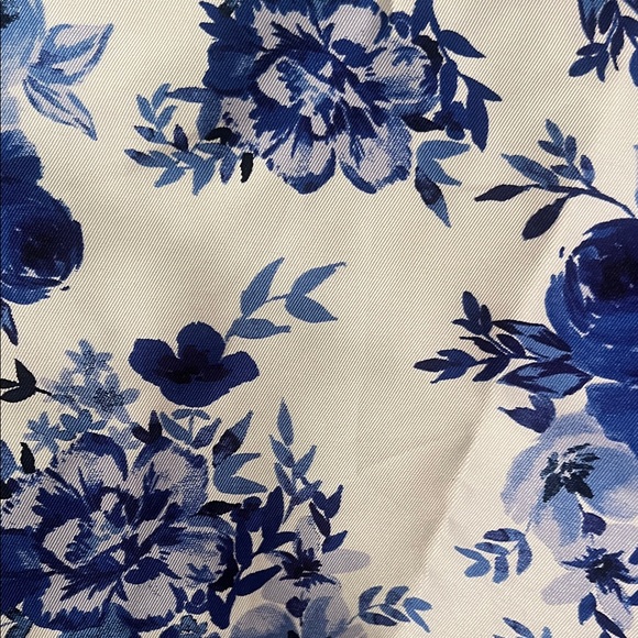 City Studio White and Blue Floral Mini Skirt - Picture 6 of 8